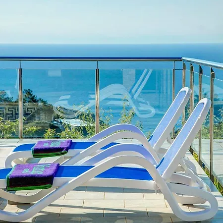 Sleeps 9 Pool Wifi Vila Lloret de Mar